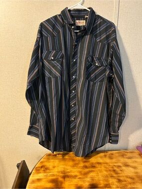 Vintage Saddlebrook Striped Long-Sleeve Button-Down Shirt with pearl snaps